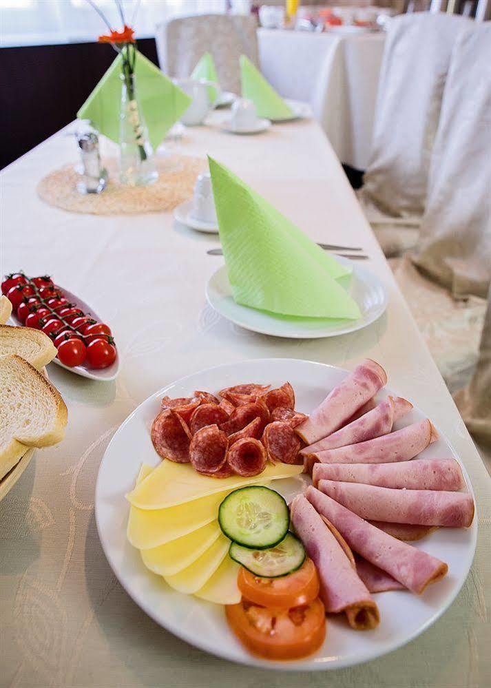 Bona Serva Prague Ngoại thất bức ảnh